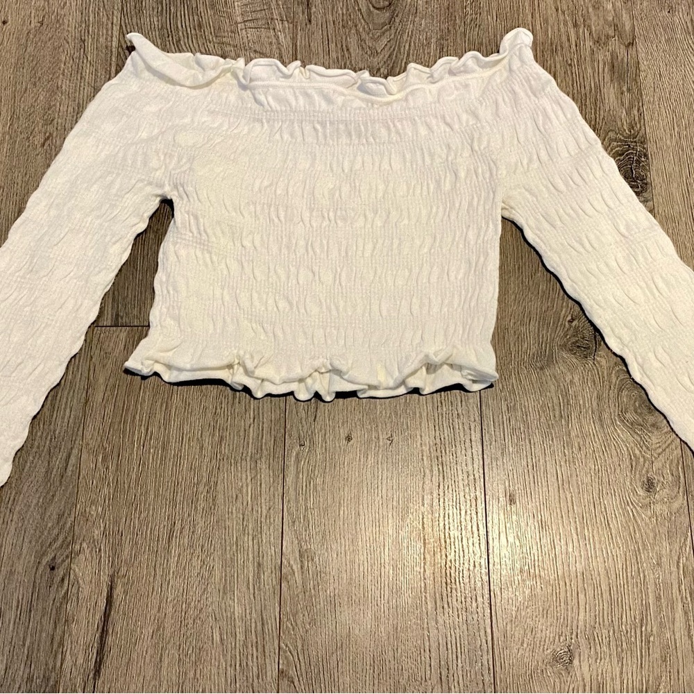 White Off-Shoulder Crop Top small flattering NWOT sexy boutique Zara soft new - Picture 11 of 11